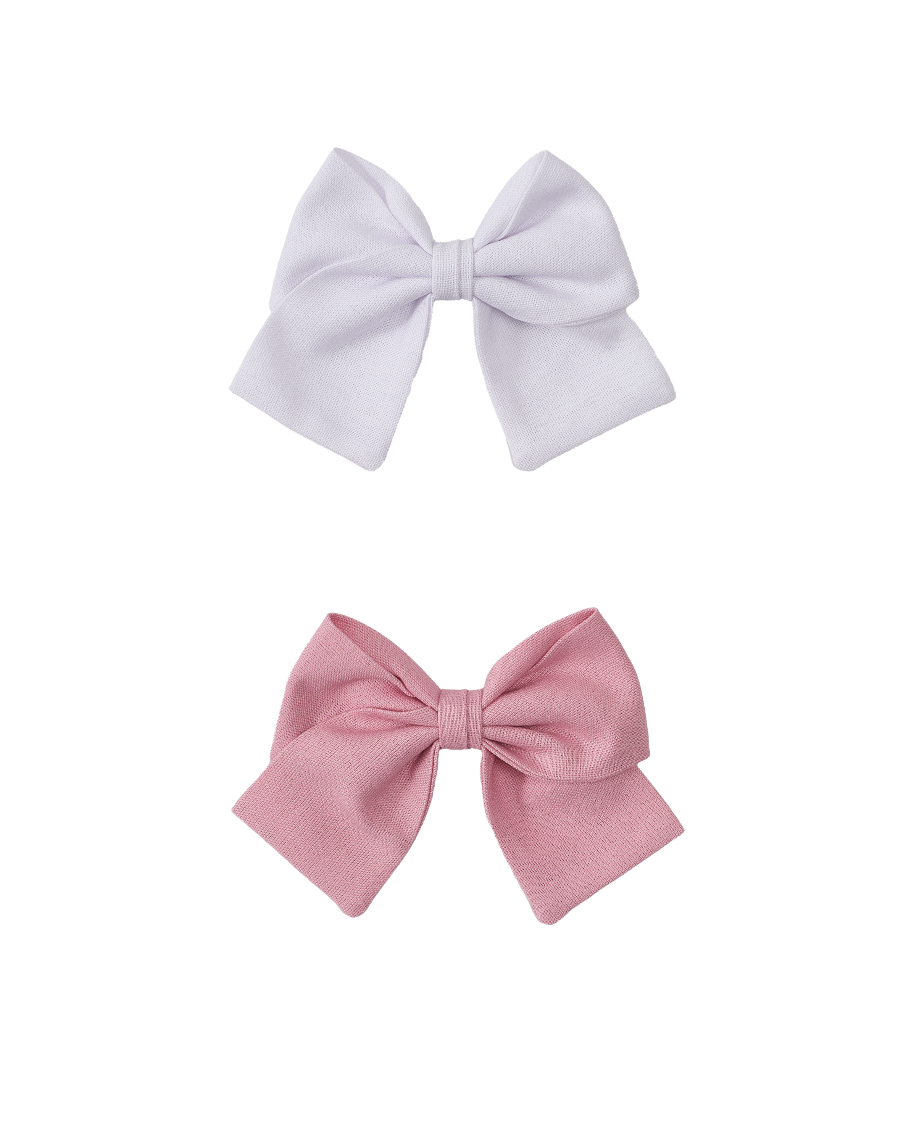 Laço de cabelo infantil em linho de 12cm, disponível em cores suaves como rosê gold, azul claro e off-white. Ideal para looks delicados.