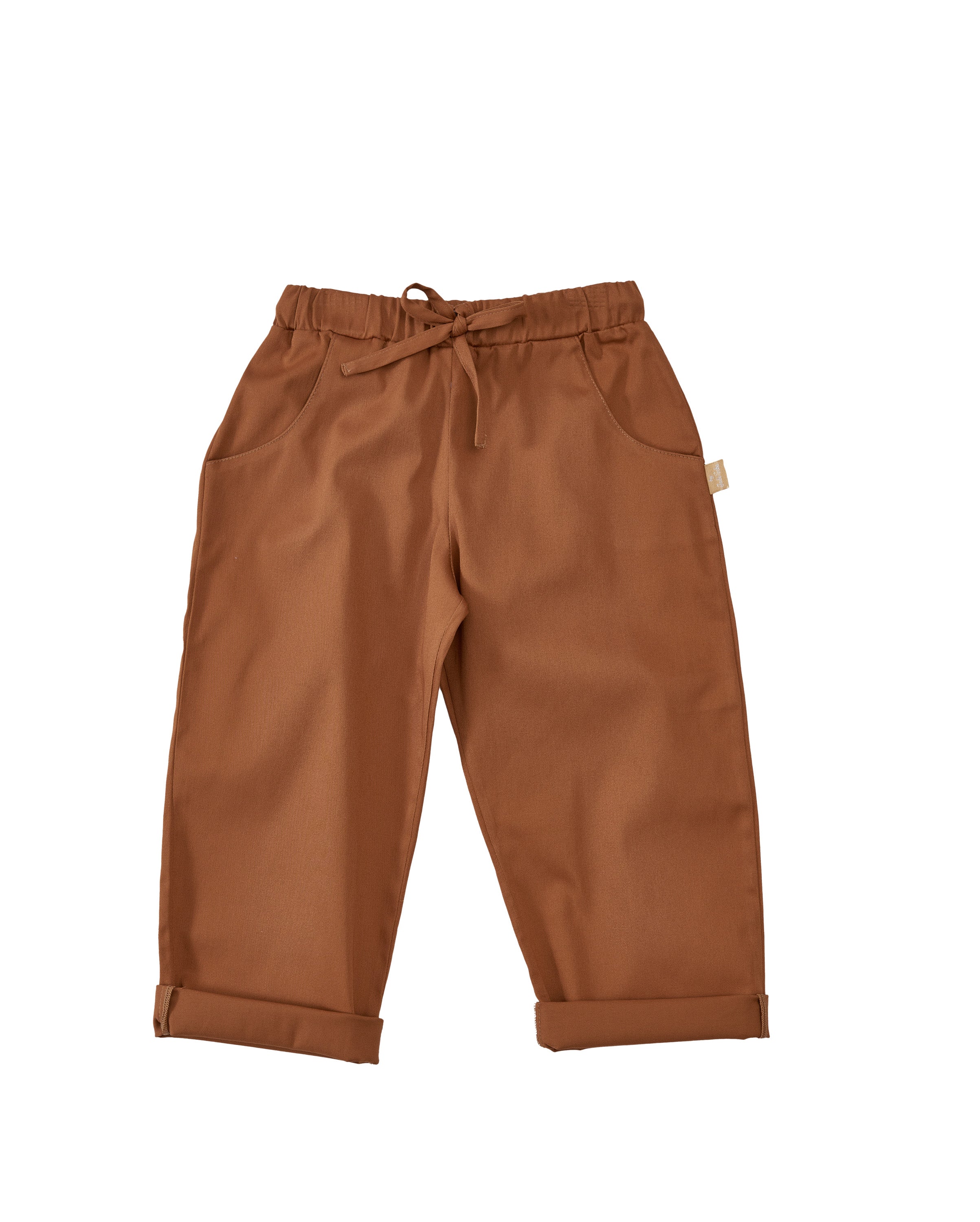 Calça unissex infantil com bolsos laterais, corte reto e cintura elástica. Conforto e estilo para meninos e meninas.

