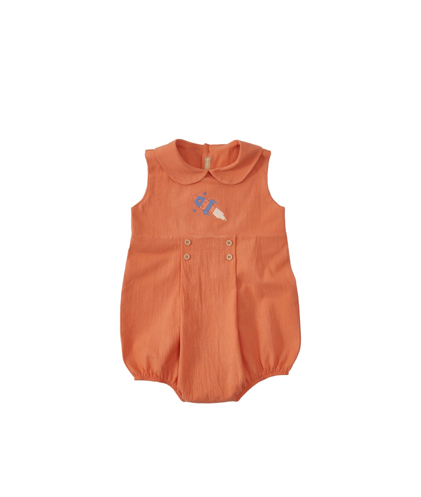 Romper Pipo laranja com detalhe bordado, feito em algodão 100%, ideal para bebês de 3 a 18 meses em festas, passeios e ocasiões especiais.

